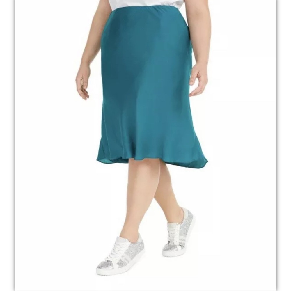 INC Pull On Slip Skirt Size 2X Green Knee Length Elastic Waist Silky Lined $79